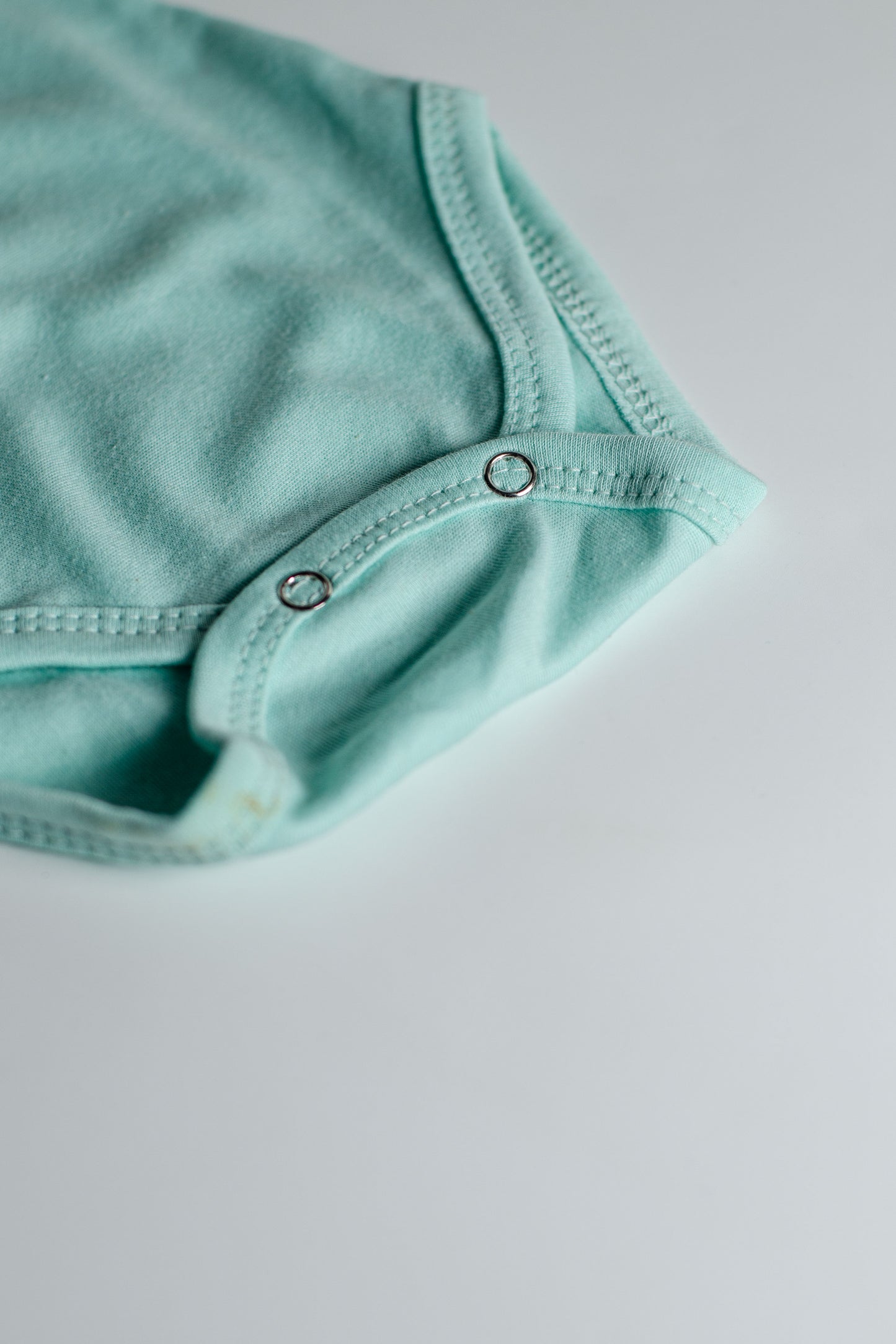 5 Pack Baby Bodysuits – Soft Cotton, Unisex, Assorted Colors & Prints
