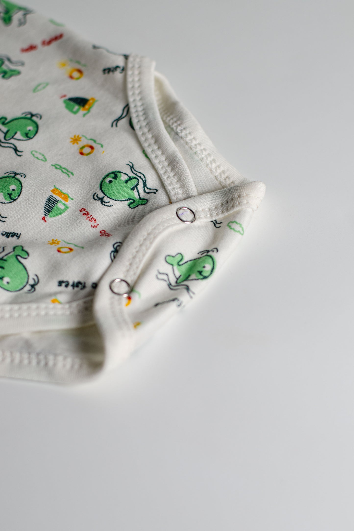5 Pack Baby Bodysuits – Soft Cotton, Unisex, Assorted Colors & Prints